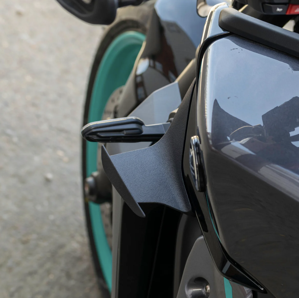 Pyramid Tank Side Wings Pair for Yamaha MT-09 '24+