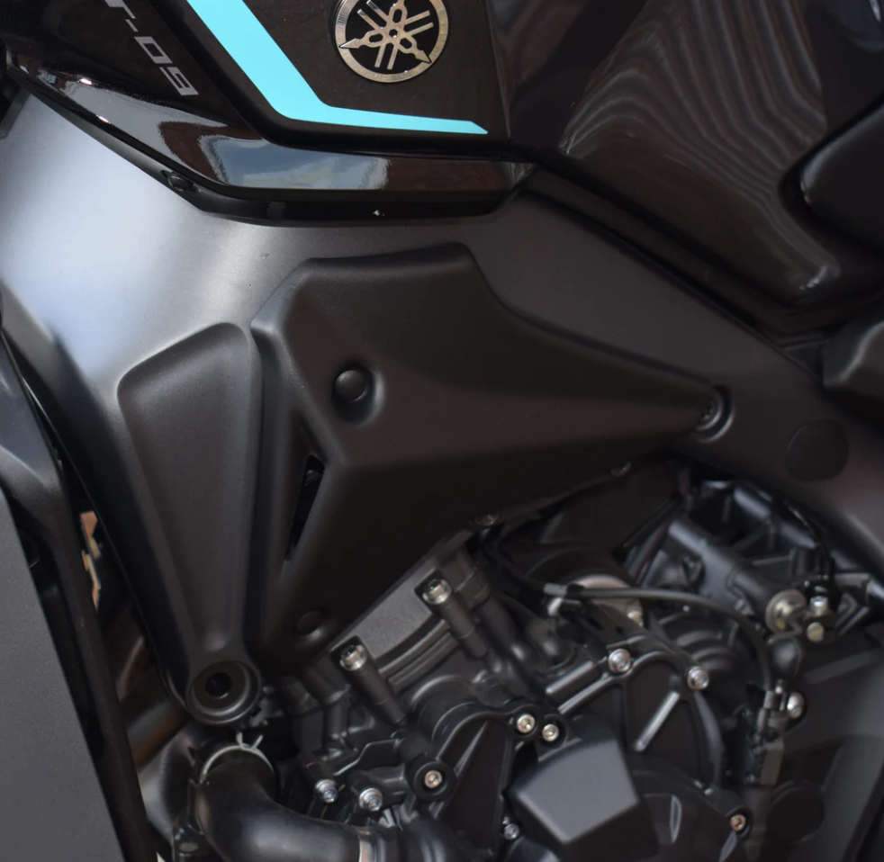 Pyramid Front Infill Panels Matte Black for Yamaha MT-09 '24+