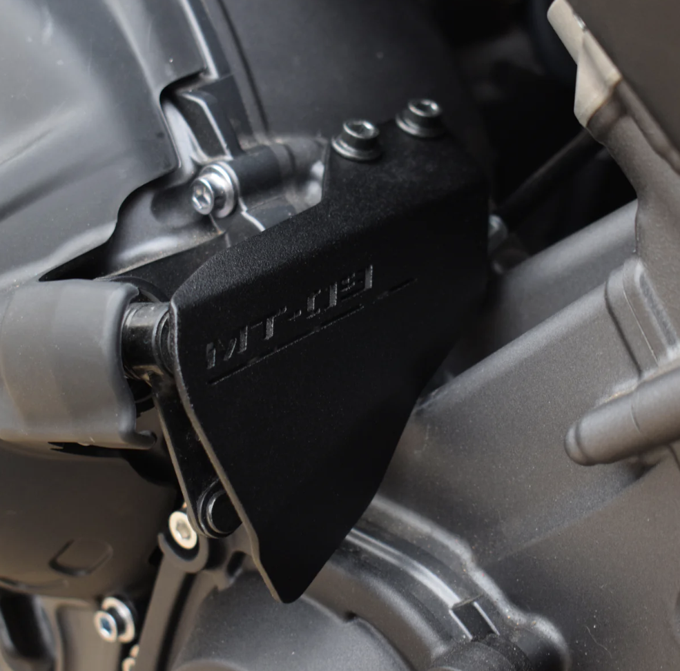 Pyramid Clutch Cable Cover for Yamaha MT-09 '24+