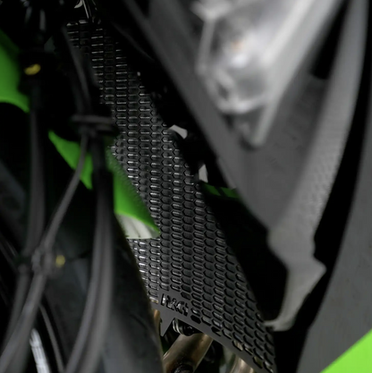 R&G PRO Radiator Guard for Kawasaki ZX-6R '19-'24 & ZX-636 '13-'18