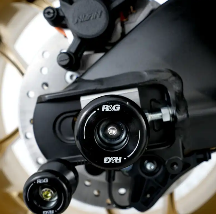 R&G Swingarm Protectors for Yamaha YZF-R1 '09- / YZF-R1M ’15- / YZF-R6 '06-'17