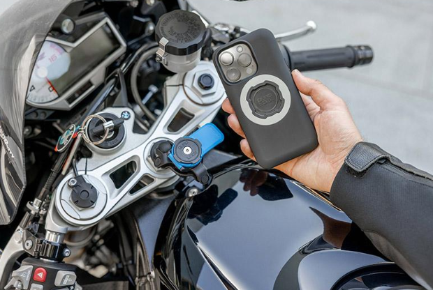 Quadlock stem mount fork