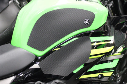 Eazi-Grip Black Tank Grips EVO for Kawasaki ZX-6R 2019-2025