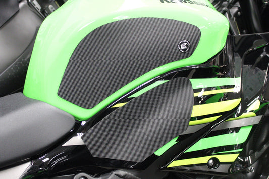 Eazi-Grip Black Tank Grips EVO for Kawasaki ZX-6R 2019-2025